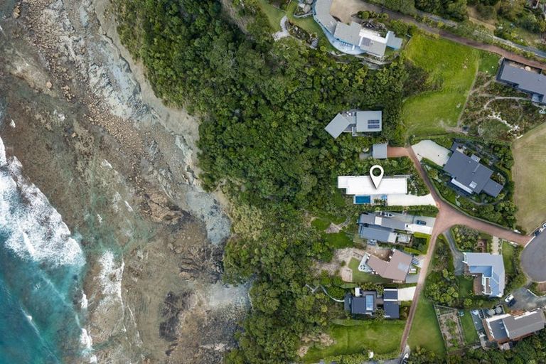 Photo of property in 94-98 Lax Crescent, Leigh, 0985