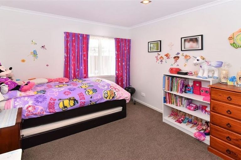 Photo of property in 88 Popokatea Drive, Takanini, 2112