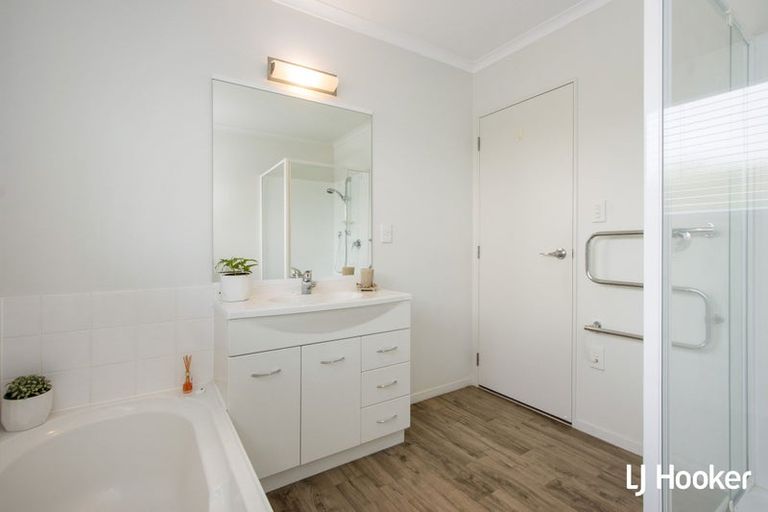 Photo of property in 14 Seafoam Place, Waihi Beach, 3611