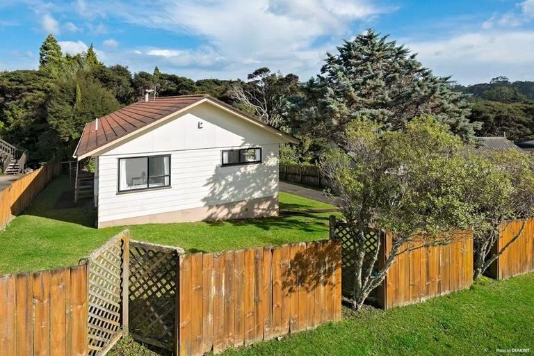 Photo of property in 40 Anne Mclean Drive, Bayview, Auckland, 0629