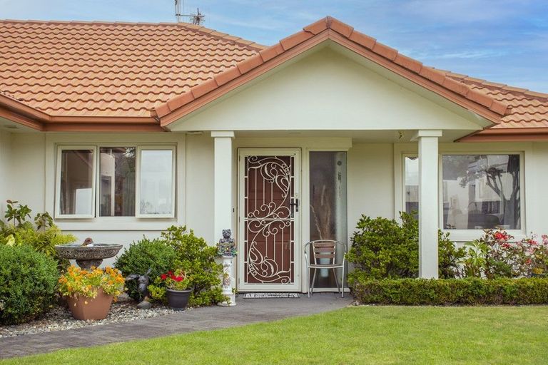 Photo of property in 28 Calypso Drive, Papamoa Beach, Papamoa, 3118