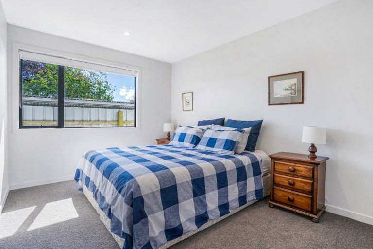 Photo of property in 214 Park Street, Winton, 9720