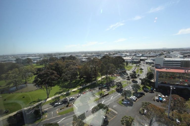 Photo of property in Twin Towers, 1106/17 Putney Way, Manukau, Auckland, 2104