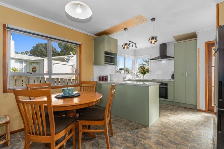 Photo of property in 14 Earls Place, Onerahi, Whangarei, 0110