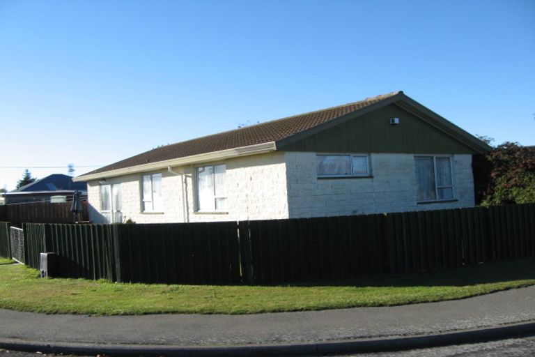Photo of property in 32 Brixton Street, Islington, Christchurch, 8042