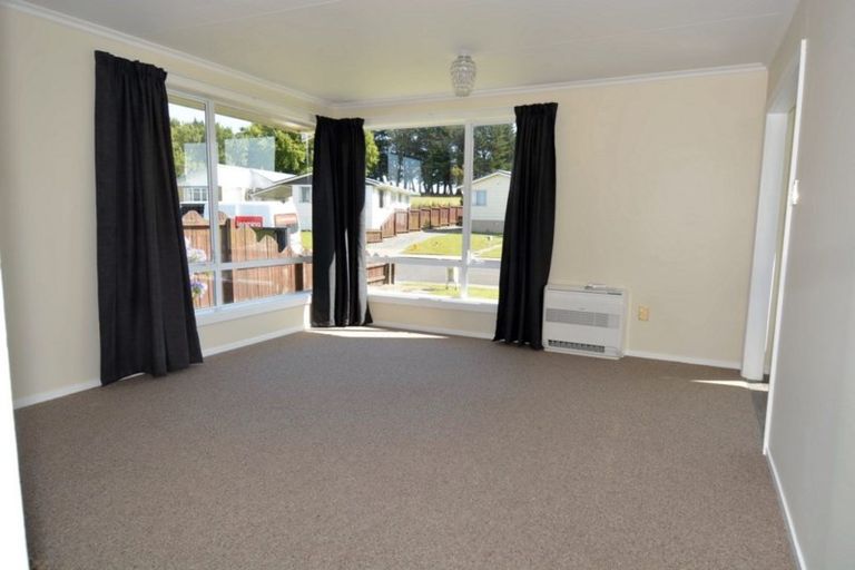 Photo of property in 35 Lauder Crescent, Heidelberg, Invercargill, 9812