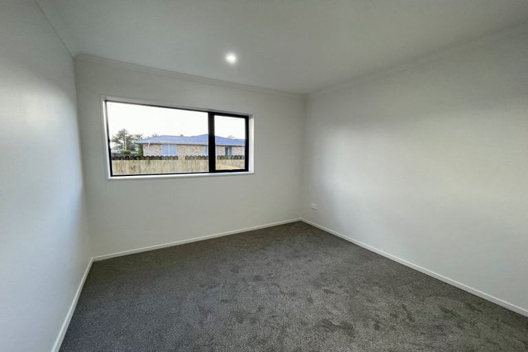 Photo of property in 65c Manuroa Road, Takanini, 2112