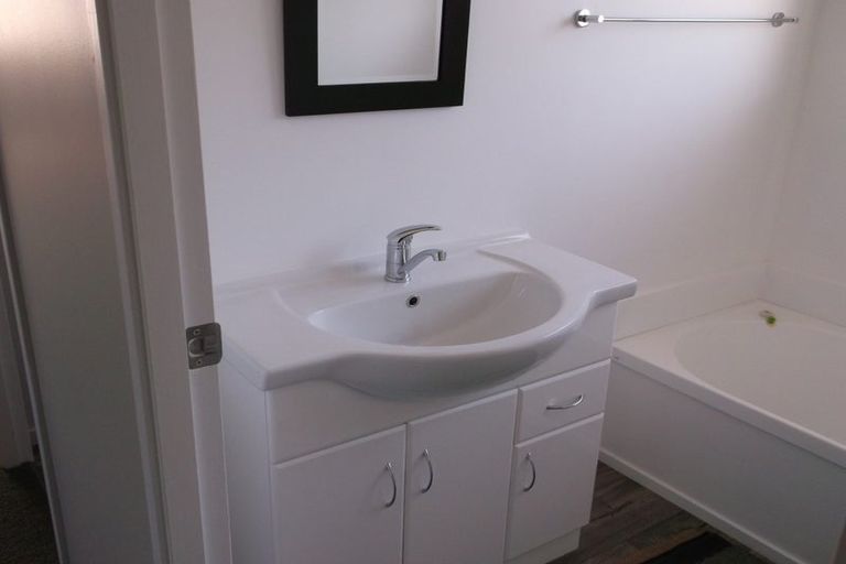 Photo of property in 14a Te Arawa Place, Welcome Bay, Tauranga, 3112