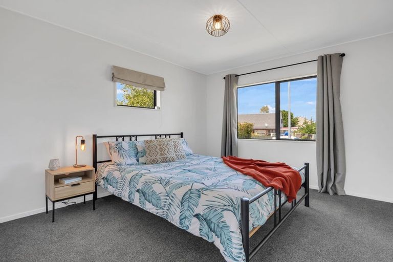 Photo of property in 8a Kaimai Place, Hairini, Tauranga, 3112