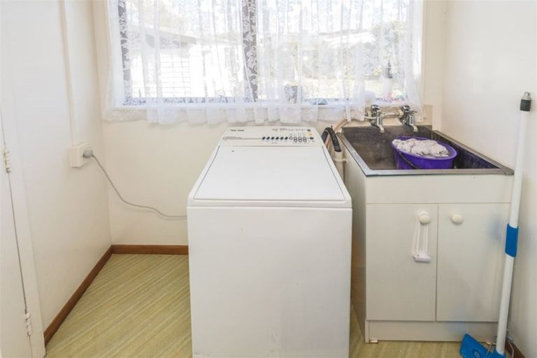 Photo of property in 143 Cornfoot Street, Castlecliff, Whanganui, 4501