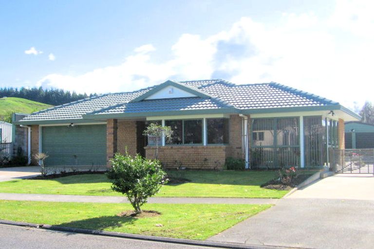 Photo of property in 110 Durrant Drive, Whangamata, 3620