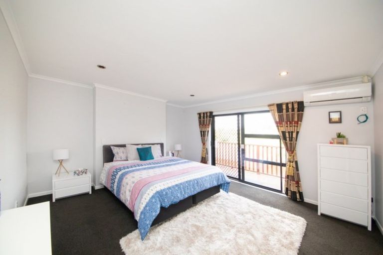 Photo of property in 7 Ruapehu Drive, Fitzherbert, Palmerston North, 4410