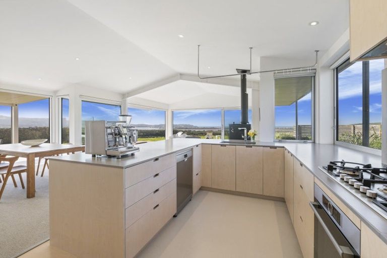 Photo of property in 273 Takatu Road, Tawharanui Peninsula, Warkworth, 0986