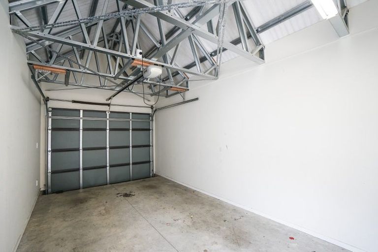 Photo of property in 75 Grove Road, Papakura, 2110