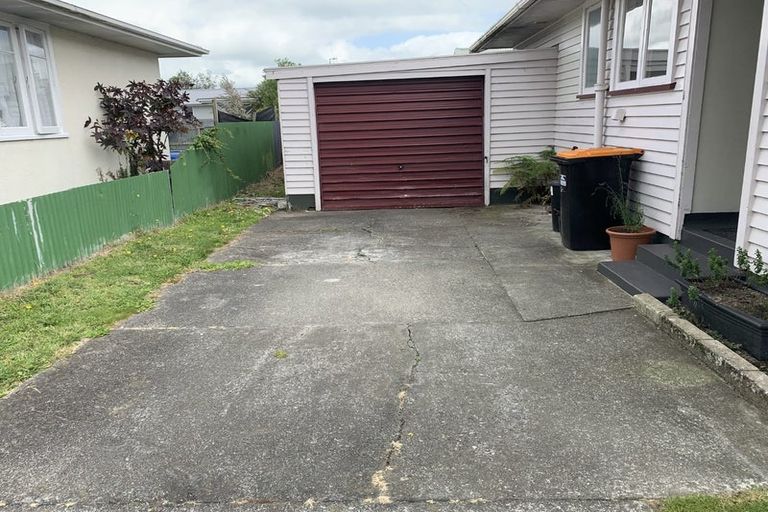Photo of property in 1 Firth Place, Awapuni, Palmerston North, 4412