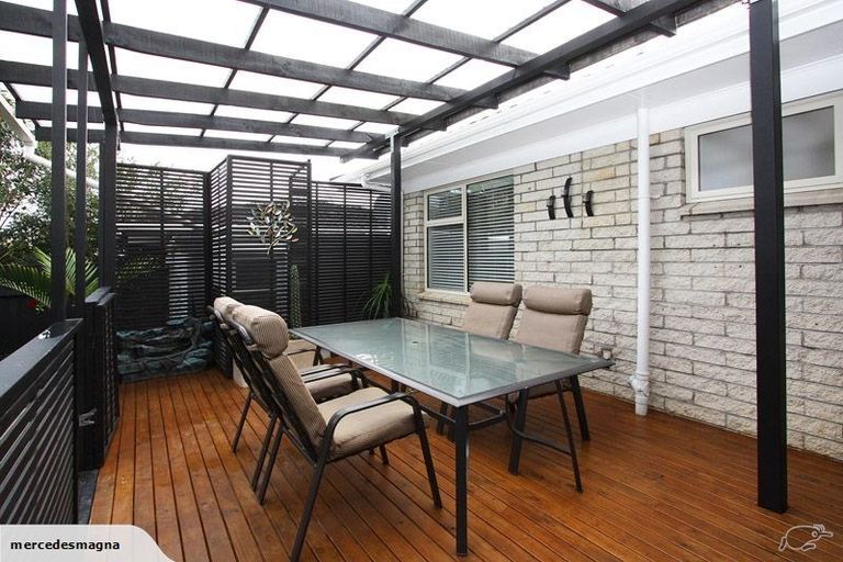 Photo of property in 3/6 Trafalgar Road, Milford, Auckland, 0620