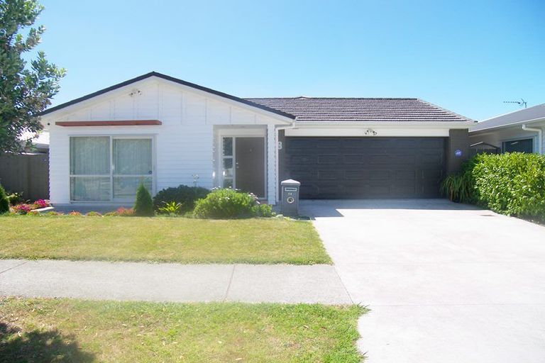 Photo of property in 88 Popokatea Drive, Takanini, 2112