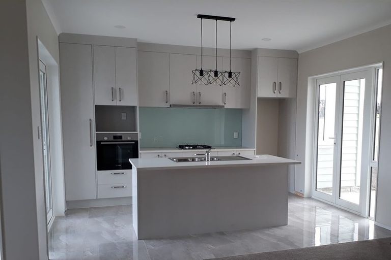 Photo of property in 10 Saddleback Crescent, Papakura, 2110