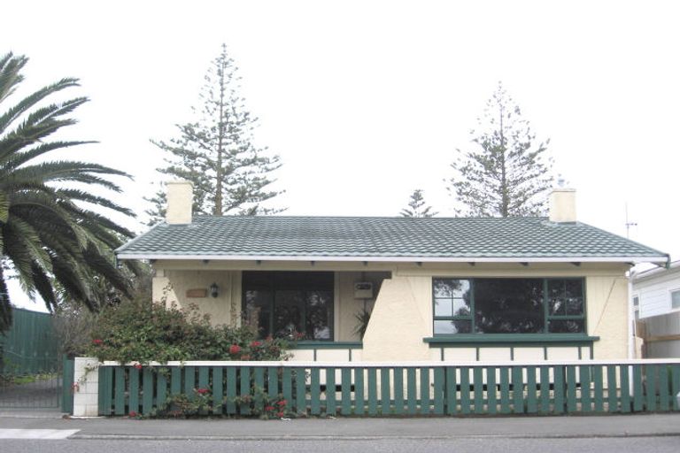Photo of property in 76 Te Awa Avenue, Te Awa, Napier, 4110