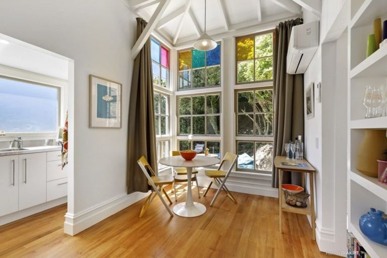 Photo of property in 77 Durham Street, Brooklyn, Wellington, 6021