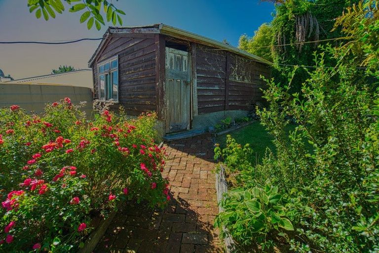 Photo of property in 14 Ahau Street, Moana, 7872