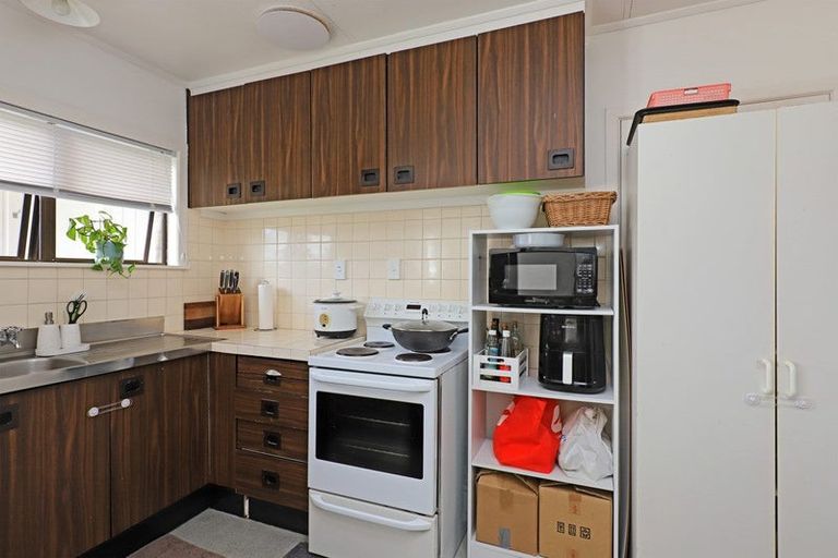 Photo of property in 16 Mangarau Crescent, Havelock North, 4130