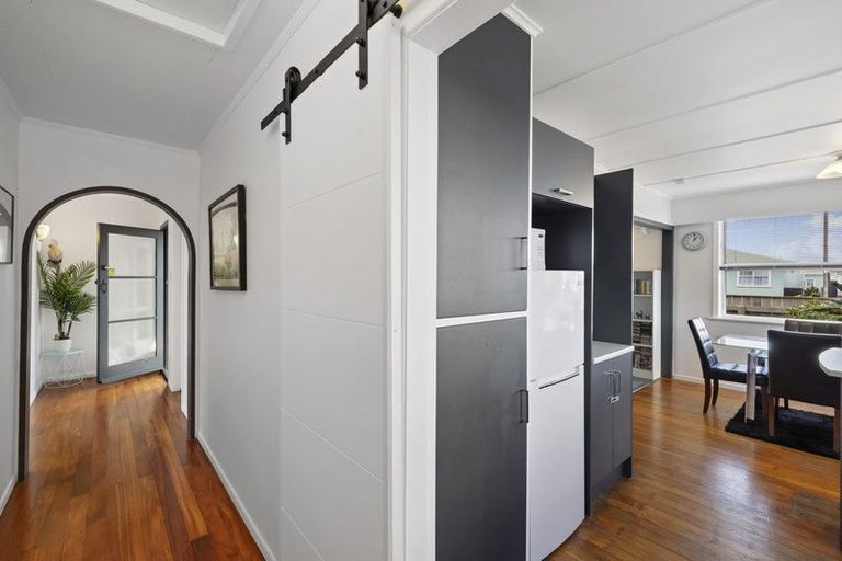 Photo of property in 30 Belair Avenue, Blagdon, New Plymouth, 4310