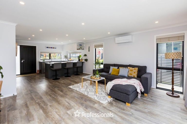 Photo of property in 24 Reakes Crescent, Wallaceville, Upper Hutt, 5018