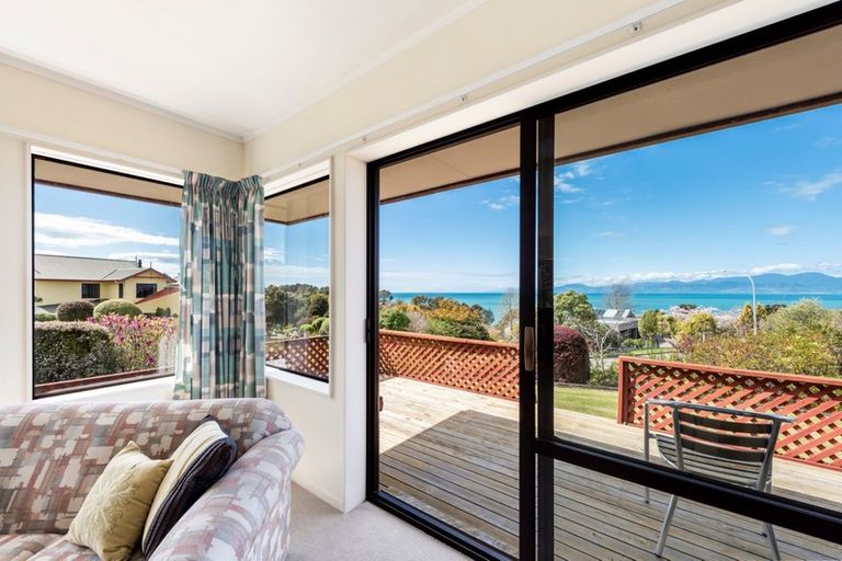 Photo of property in 10 Van Beek Place, Ruby Bay, Mapua, 7005