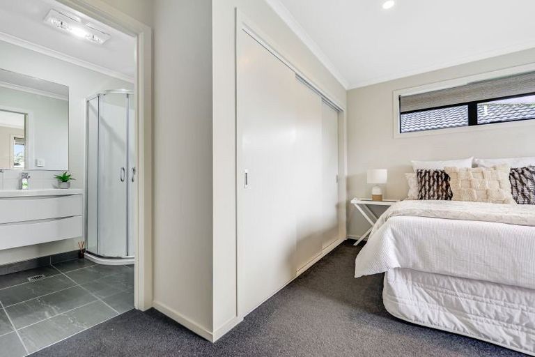 Photo of property in 5 Manawaroa Close, Grandview Heights, Hamilton, 3200