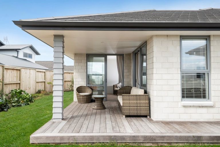 Photo of property in 9 Jeffs Way, Papamoa Beach, Papamoa, 3118