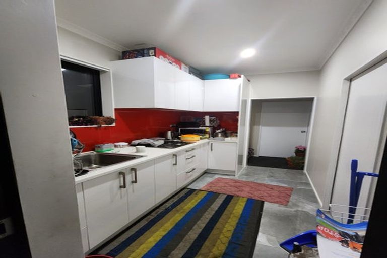 Photo of property in 96a Beaumonts Way, Manurewa, Auckland, 2102