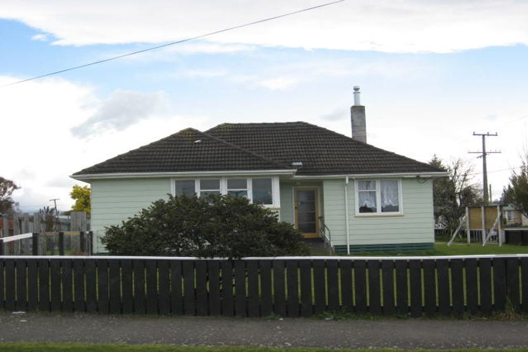 Photo of property in 2 Stuart Crescent, Masterton, 5810
