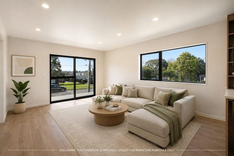 Photo of property in 19 Mcleod Road, Henderson, Auckland, 0612