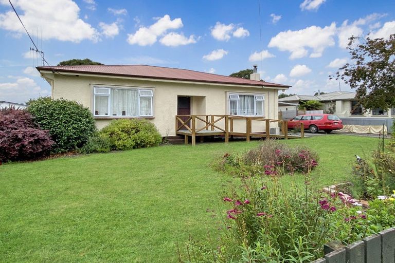 Photo of property in 15 Neptune Street, Dannevirke, 4930