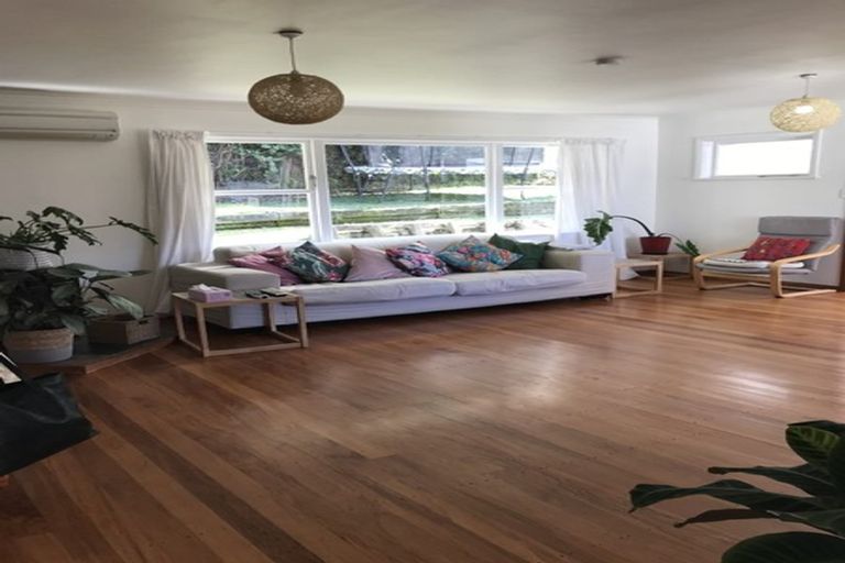 Photo of property in 15 Forglen Place, Tawa, Wellington, 5028