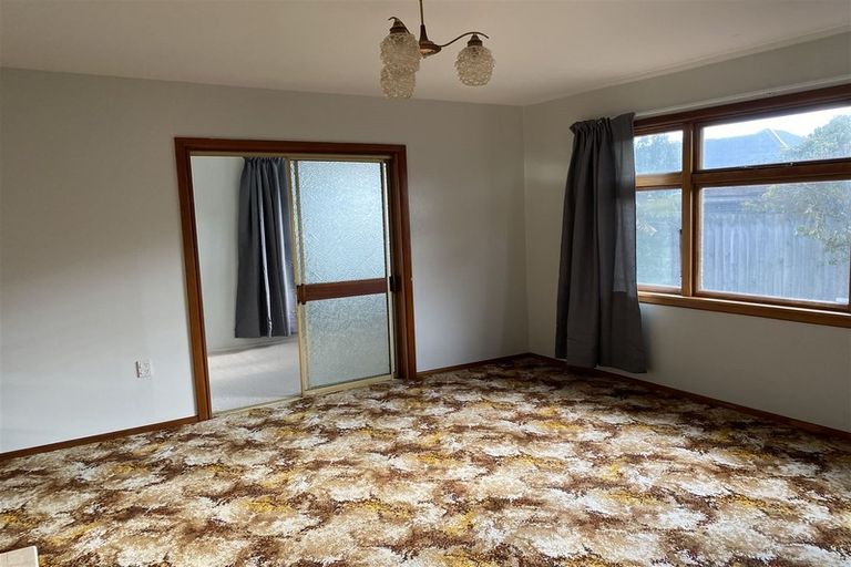 Photo of property in 75 Withells Road, Avonhead, Christchurch, 8042