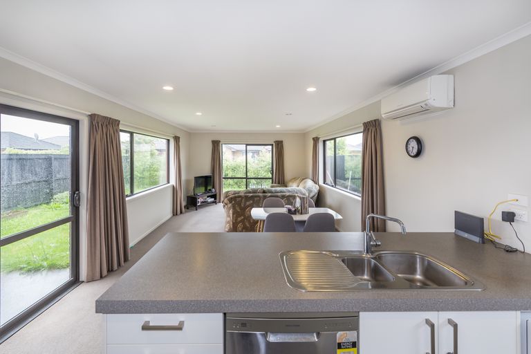 Photo of property in 35 Maclaren Road, Wigram, Christchurch, 8042