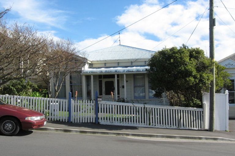 Photo of property in 18 Overtoun Terrace, Hataitai, Wellington, 6021