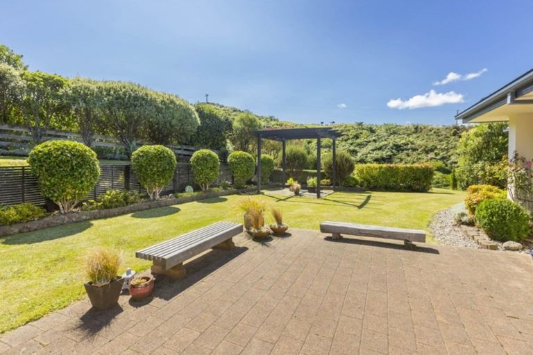 Photo of property in 14 Grace Nicholls Grove, Riverstone Terraces, Upper Hutt, 5018