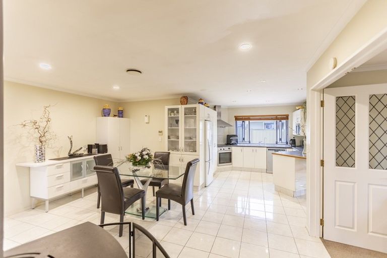 Photo of property in 3 Newbury Place, Taradale, Napier, 4112