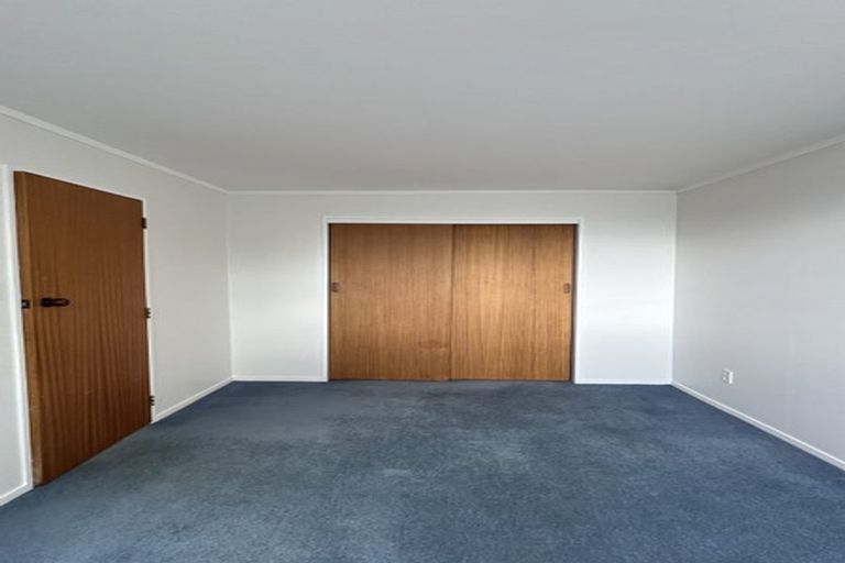 Photo of property in 2/13 Upper Bourke Street, Kilbirnie, Wellington, 6022