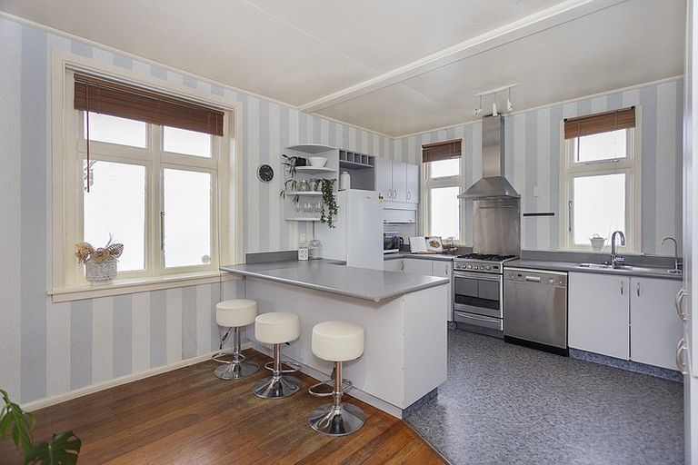 Photo of property in 48 Ure Street, South Hill, Oamaru, 9400