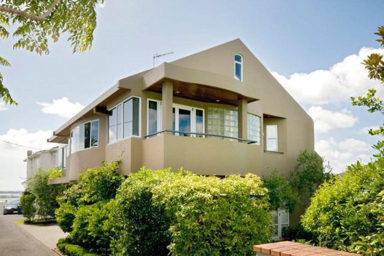 Photo of property in 1/43 Princes Street, Northcote Point, Auckland, 0627