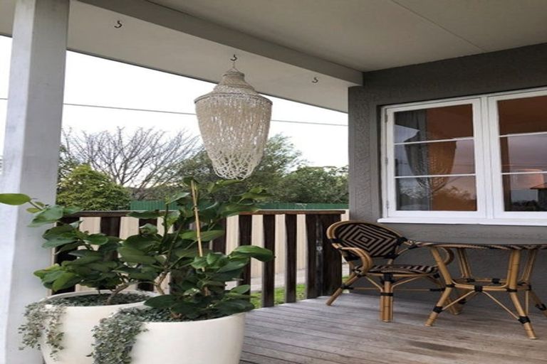 Photo of property in 6a Crosby Street, Havelock North, 4130