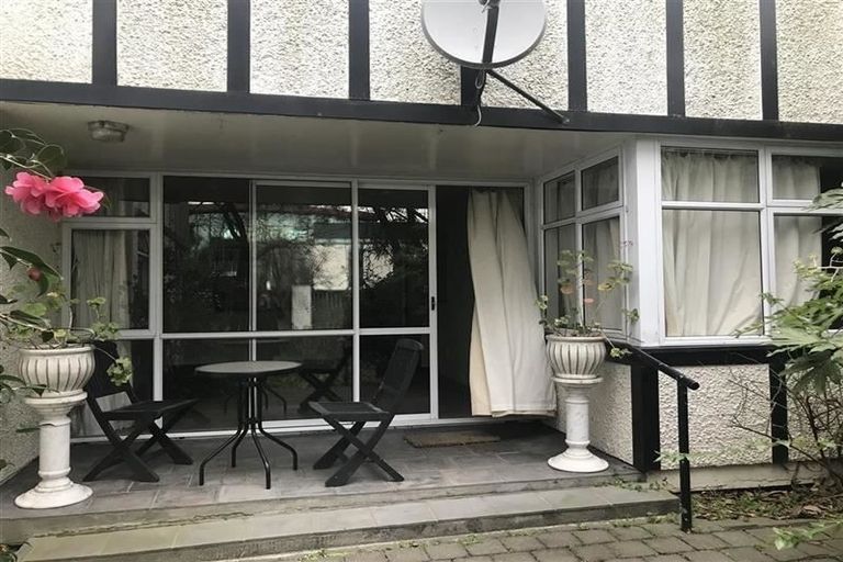 Photo of property in 2/24 Mansfield Avenue, St Albans, Christchurch, 8014