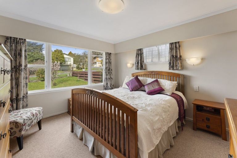 Photo of property in 68 Holborn Drive, Stokes Valley, Lower Hutt, 5019
