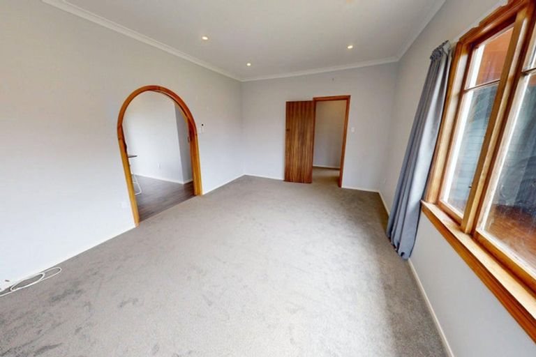 Photo of property in 6-8 Churchill Crescent, Foxton, 4814