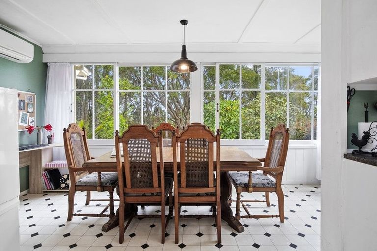 Photo of property in 2431 Awhitu Road, Awhitu, Waiuku, 2684