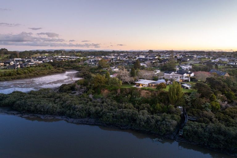 Photo of property in 51 Kent Terrace, Riverhead, 0820